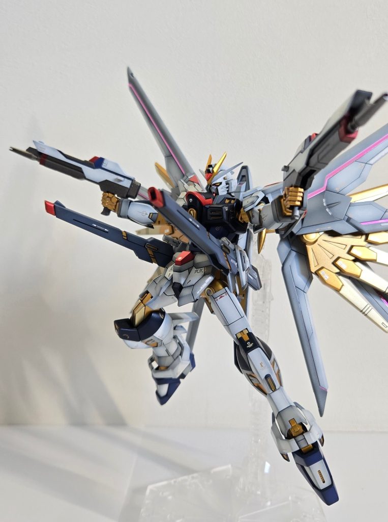 HG  MIGHTY STRIKE FREEDOM GUNDAM–4枚目/制作者：Bukky