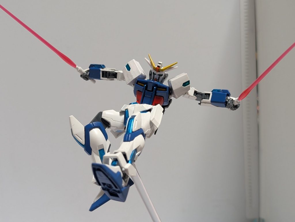 ビームサーベルはEGガンダムからそのまま移植する事でビームサーベルが使えます&nbsp;持っている人ならわかると思うのですが…ハリボテなんですよねビームサーベル