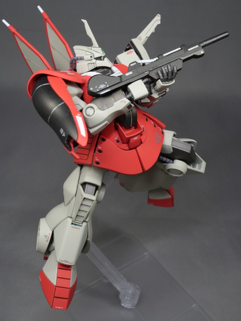 未だムーンガンダムの原作は未読ですが、公式ページの登場モビルスーツがどれも格好良くて。その中でもリック・ディジェ アムロ機はゼータプラス テスト機カラー風で、これがまたよく似合うのです。