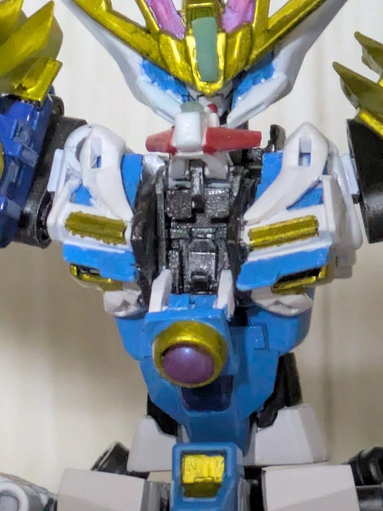 コックピット展開ギミックこの胴体なんと可動域拡張だけでなく可変機構とコックピットまで内蔵されてます