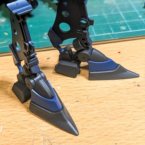 まだ完成していないハンブラビ、ゼータ版も作ったことの無い機種。とてもユニークな形状で作っていて楽しい（4枚目）