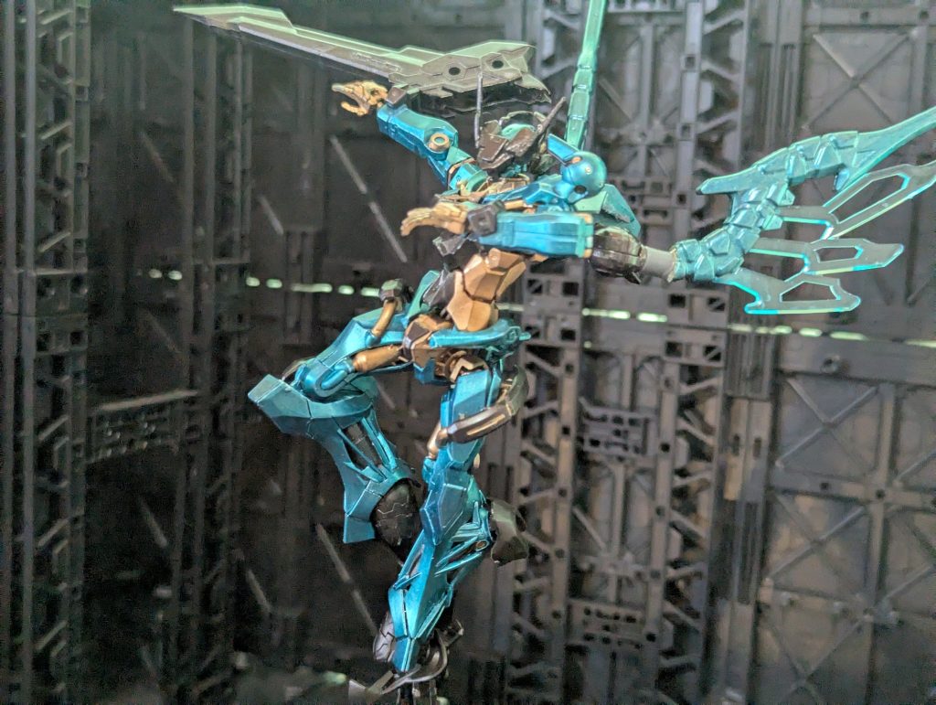 断片的に傍受できた通信からはエジプト神話の神々の名称が聞こえたと交戦したパイロットは証言する