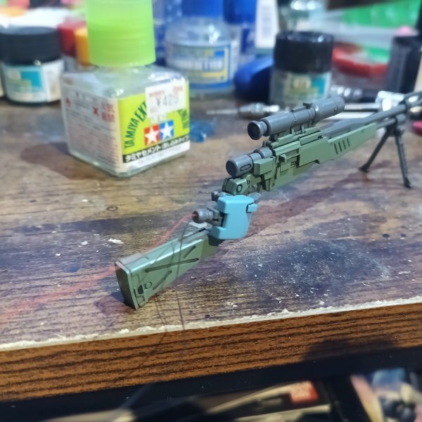 ジムスナイパーII始動です👍写真撮り忘れましたが、銃筒を一旦切離し開孔通線という荒業に挑戦しました😅💦（5枚目）