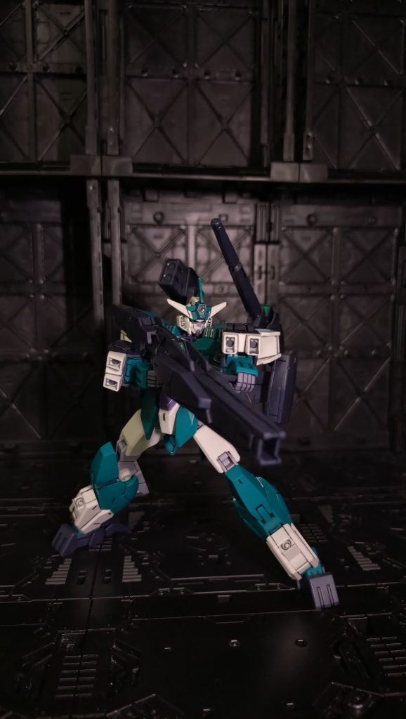 コアスプレーガンとヴィーナスアーマーのパーツで構成されたビッグビームバズーカです。こういうデカい武器いいよな〜