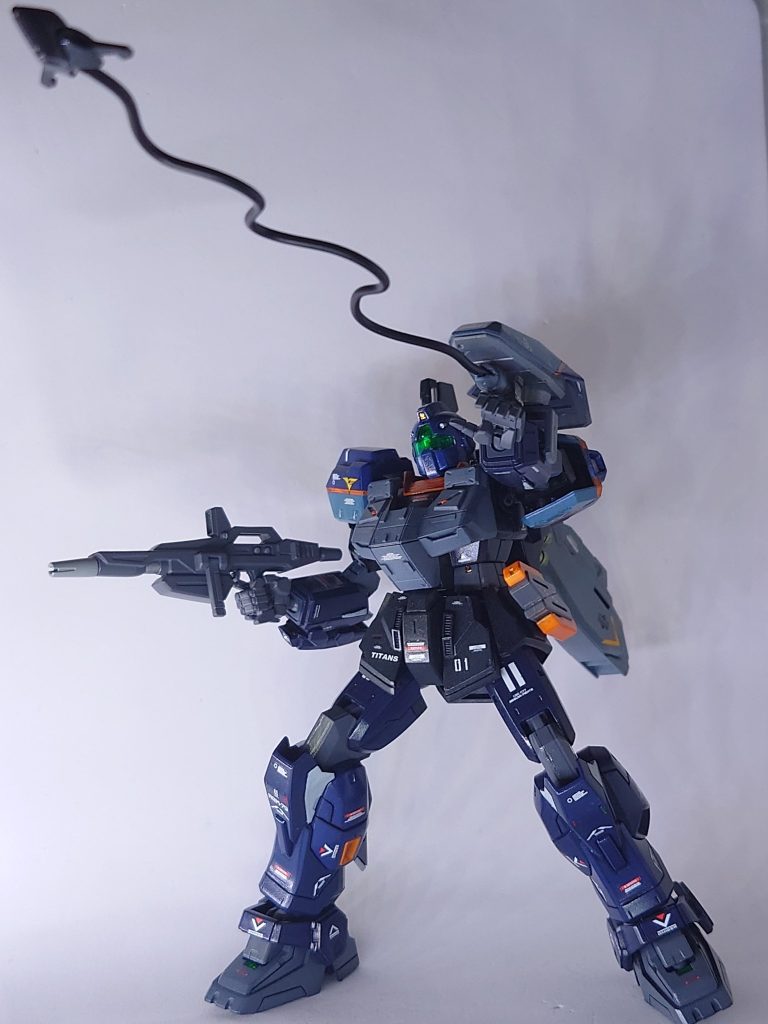 ウミヘビハイザックのシールドに固定ジムIIウェポンテスターに触発されてますねアレックスのチョバムアーマーも装備可能