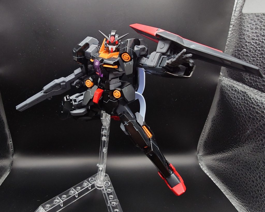 ガンダムプルトーネブラック2nd–4枚目/制作者：ALANE