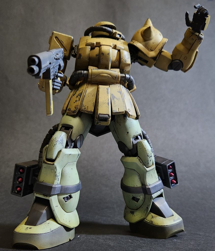 あとこの機体にはシールドが装着されていないところも、三年間補給もなく戦い耐え抜いてきた漢たちの背景を想像してしまいます。