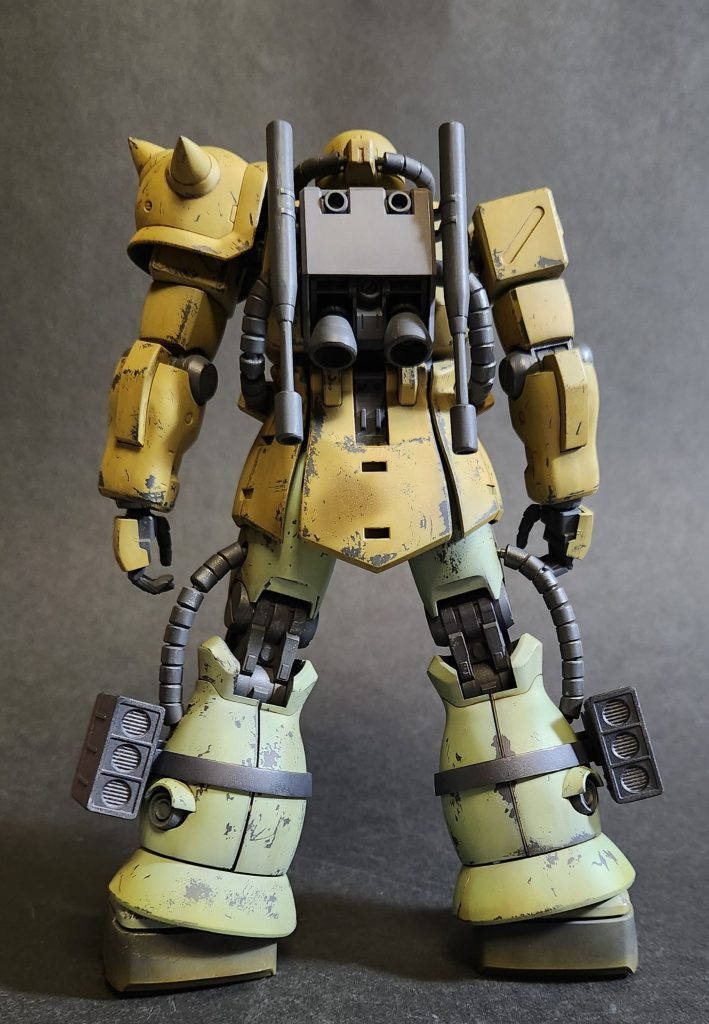 それと先に制作の二機との差が極力少なくなるように意識しました。キンバライト基地隊最後の出撃なので、ブースターも装着済みとしています。