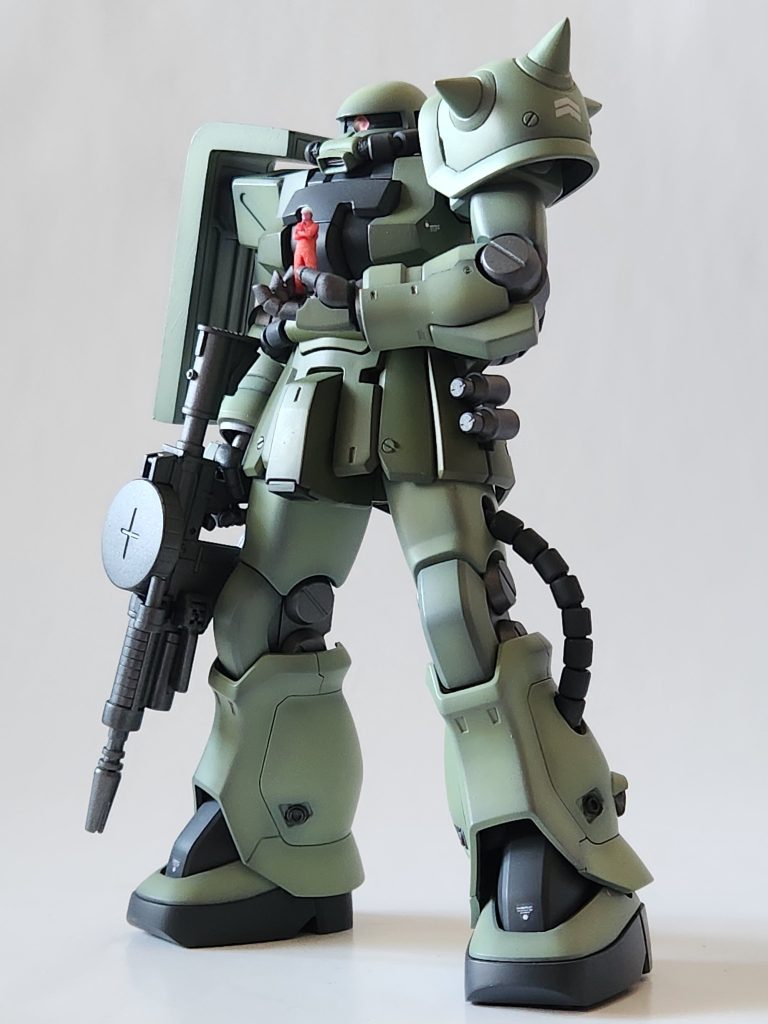 一度で良いからザクの手のひらに立ちたいものです。生きている間にMS-05開発されて欲しかったと悔やんでいます。