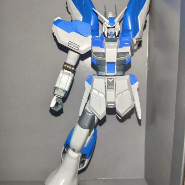RGになりたいHi-νガンダム