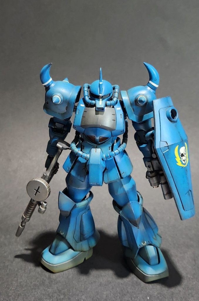 今回はお互いのキットの好みの部分をミキシングして、私のイメージ優先でヴィッシュ機を制作しました。マッシヴに寄せる事と、07B型から離れ過ぎない事を意識して工作しました。