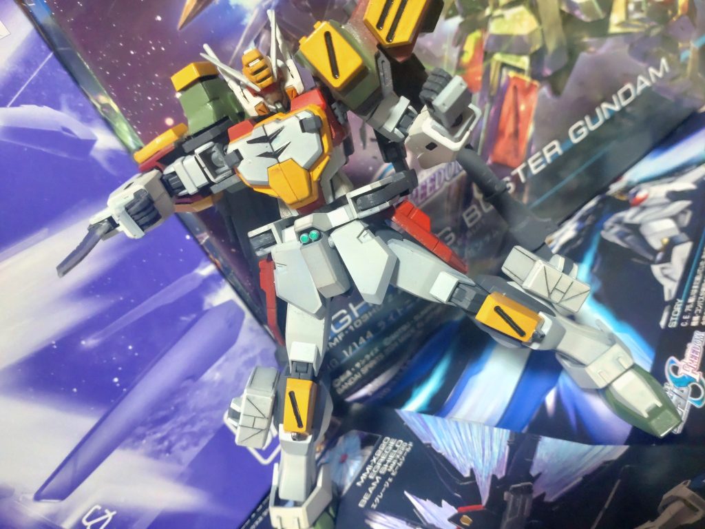 ディアッカ（グーレイト！この機体、接近戦でも上手く立ち回れるなんて、素敵だね〜）接近してくる機体に右腕のナイフを切りつける&nbsp;アーミーナイフ
