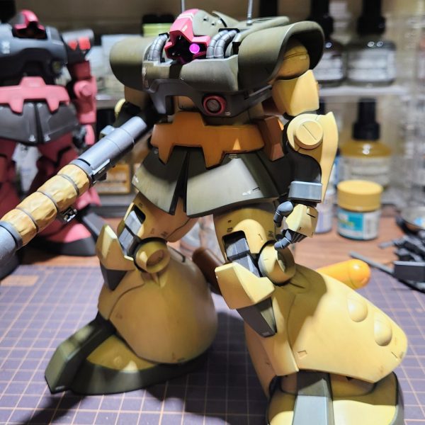 二色目のフィルタリングをしました。違う色が少し入るだけで、質感が変わるのが楽しいですね。説明書イラストみたいに迫力出せたらと思いながら、少しずつ少しずつ楽しんでいます。他もあるので今月中には完成出来たら良いのですが…（2枚目）