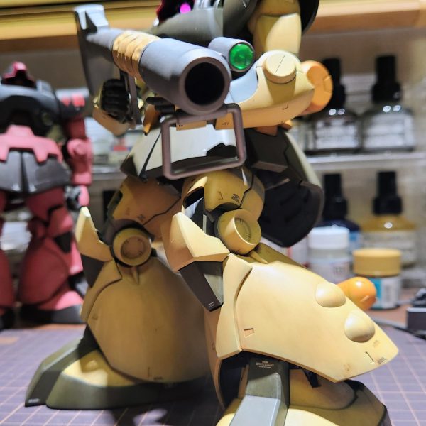 二色目のフィルタリングをしました。違う色が少し入るだけで、質感が変わるのが楽しいですね。説明書イラストみたいに迫力出せたらと思いながら、少しずつ少しずつ楽しんでいます。他もあるので今月中には完成出来たら良いのですが…（4枚目）