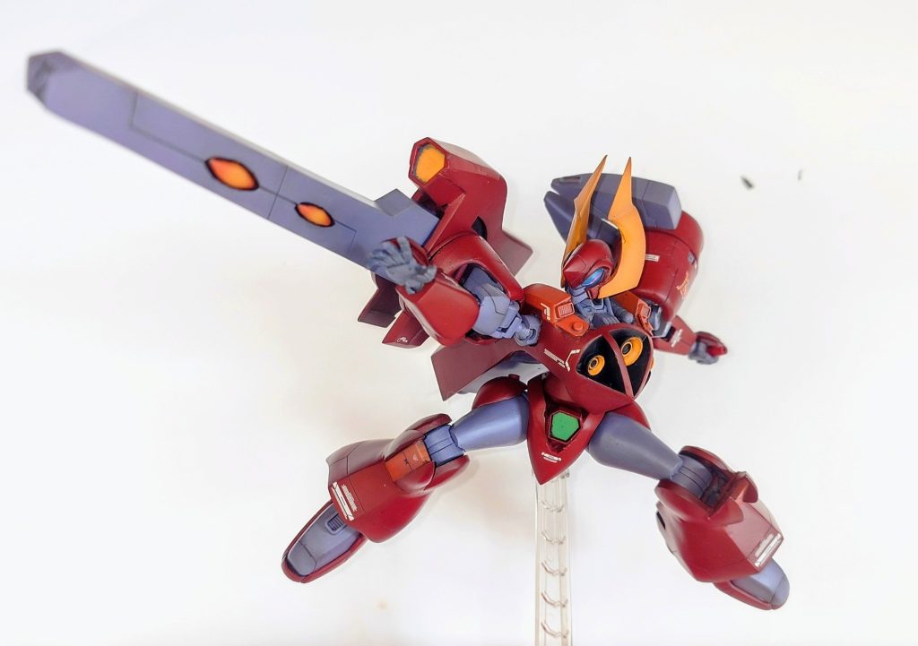 ヴァリアブル・ビーム・ランチャー当然のごとく使い回せる部品など存在しないのでフルスクラッチ。展開/収納は差し替えにして各々の形態で一番かっこいいスタイルにできるようにしてます。