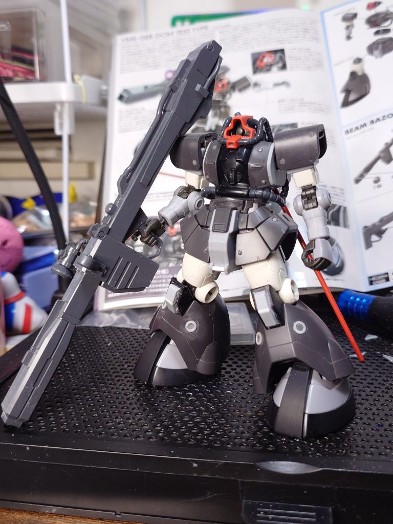 膝アーマー追加。脚にダクト追加。