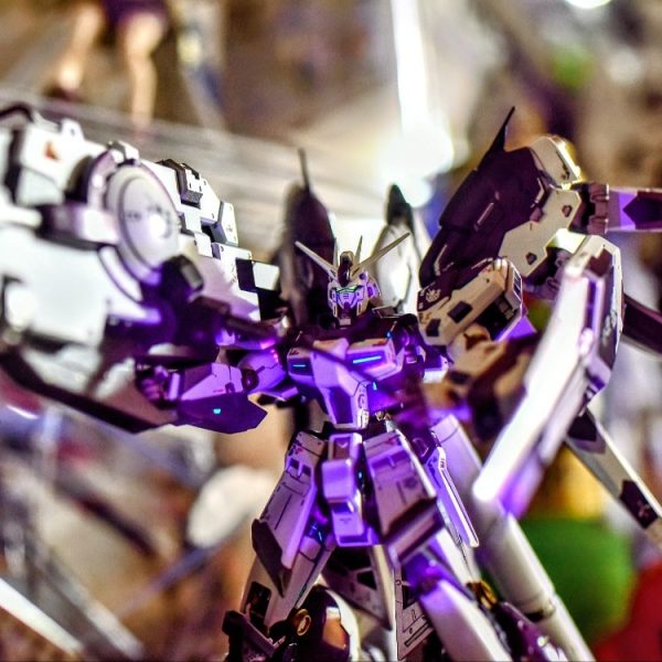 RX-93-ν2 Hi-νガンダム+ハイパー・メガ・バズーカ・ランチャー
