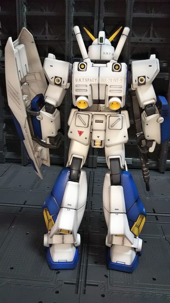 背面