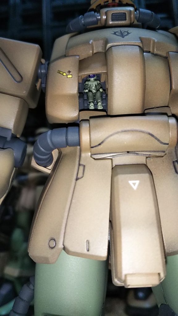 このキットにはパイロット（ジオン軍残党兵さん）がついています