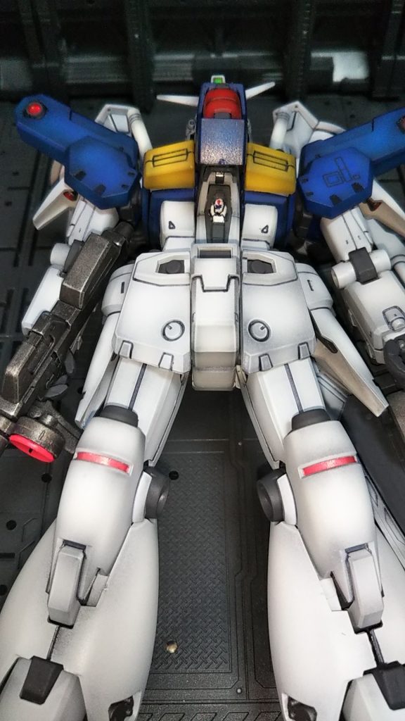 このキットにはパイロット（コウ・ウラキ少尉）がついていますコア・ファイター形態ですが💦