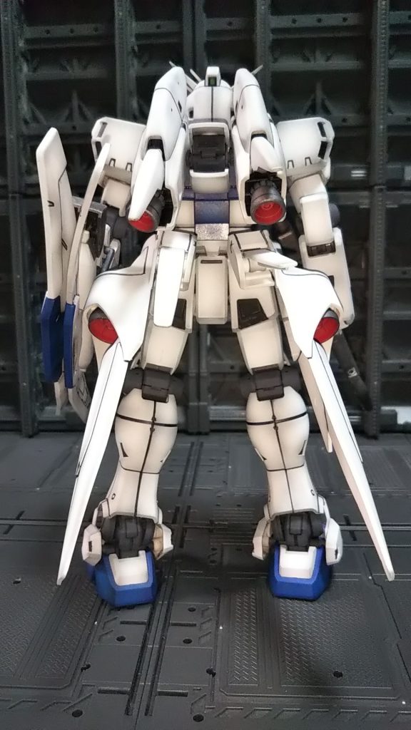 背面