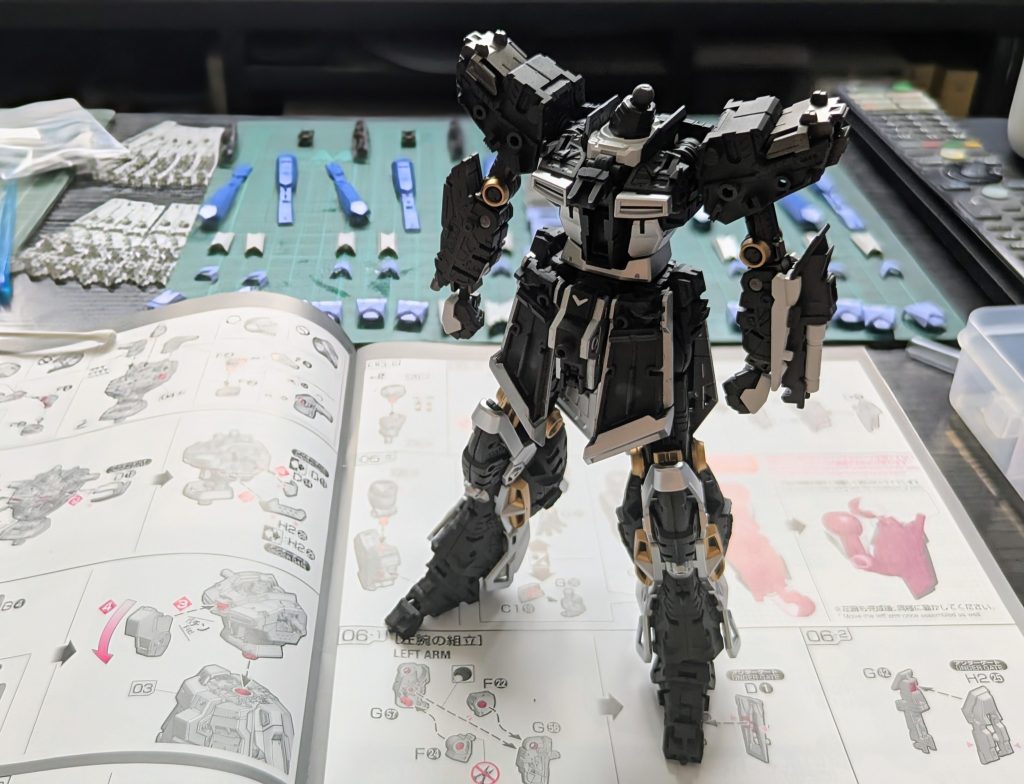 唯一無二のHi-νガンダム–4枚目/制作者：shin