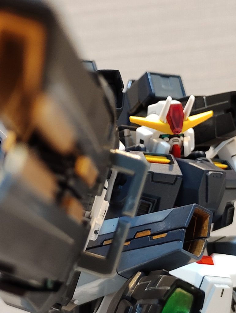 セラヴィーガンダムGNHW/B＆セラフィムガンダム