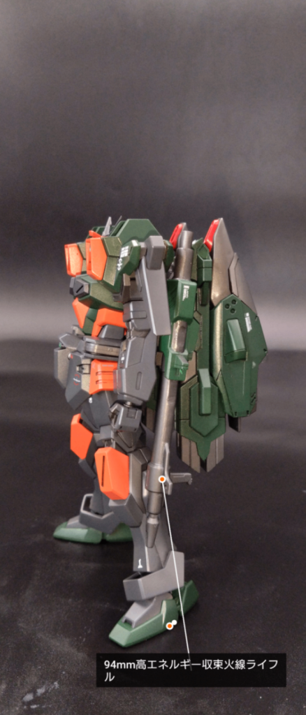 その中でライトニングバスターSPEC2はパイロットであるディアッカ・エルスマンの要望で継戦力と中距離で戦闘に想定して前期のGATバスター装備に変更され前期の問題であった収束ライフルのエネルギー消費の問題は最新動力に変わったおかげでほぼ規制もなく射撃も可能になった
