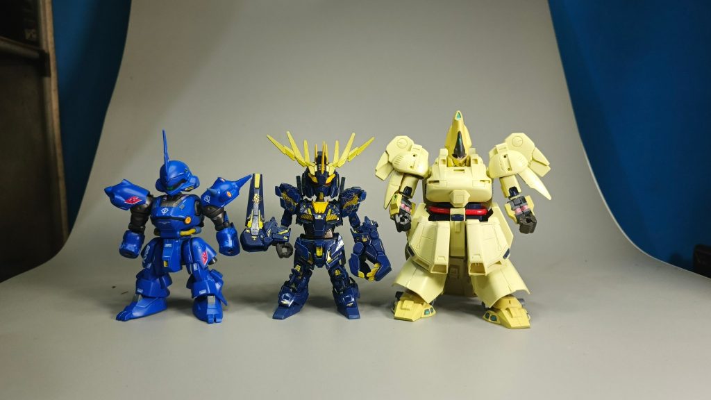 Here is a high scale of each SDHG model I have.If you notice that the O is larger (it's almost as big as Sazabi) because I follow a high scale on HG as much as possible.