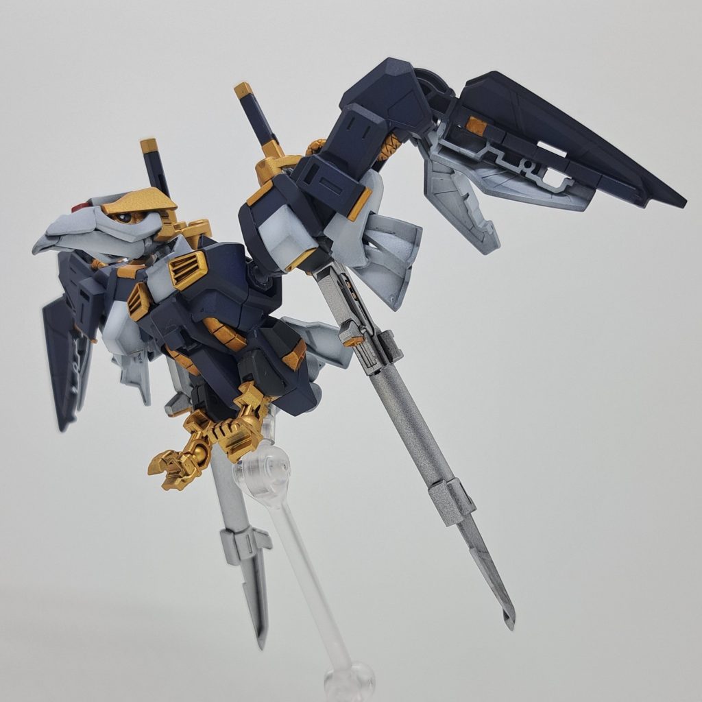 今回はHGを使ったのでパーツがかなりあまりじゃあ支援メカを作ろうと考え武者イーグルを作ることにしました