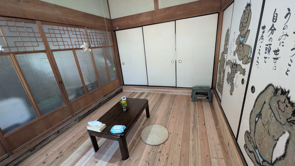 作品名：ガンプラ配信部屋のDIY<p>ガンプラ配信部屋が出来ました！！ うちのキャンプ場に生えてる木を切って、製材してもらいDIYで仕上げました🙋🏻</p>
