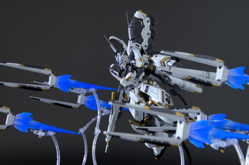 RG Hi-νガンダム–6枚目/制作者：Hase205