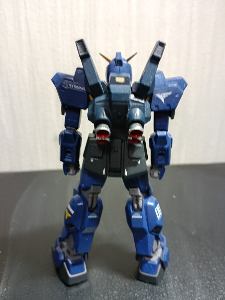 肩と腰部は、クゥエルのものを使用しています。リアアーマーの部分は、中々手こずりましたが納得の行く形になってくれたので良かったです！