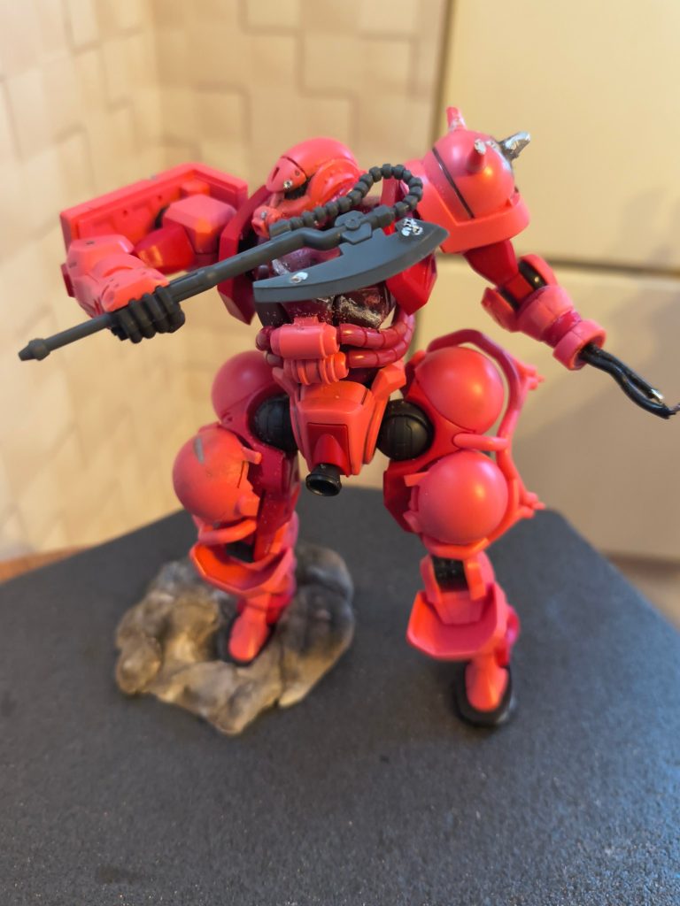 このガンプラは時間をかけて作りましたアピールポイントは左腕です!