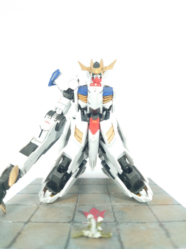 ミカ＆オルガフィギュア（自作 ）と前回作った台座で