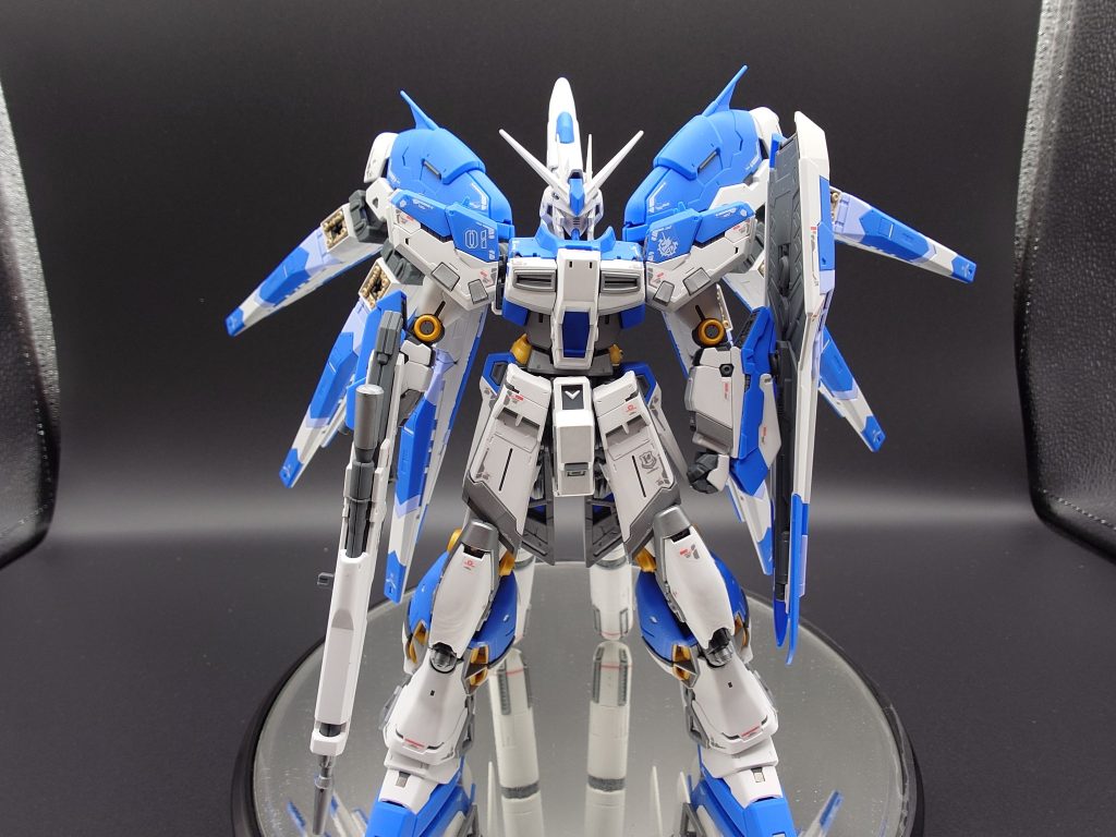 部分塗装 Hi νガンダム–2枚目/制作者：たーぼたーぼ