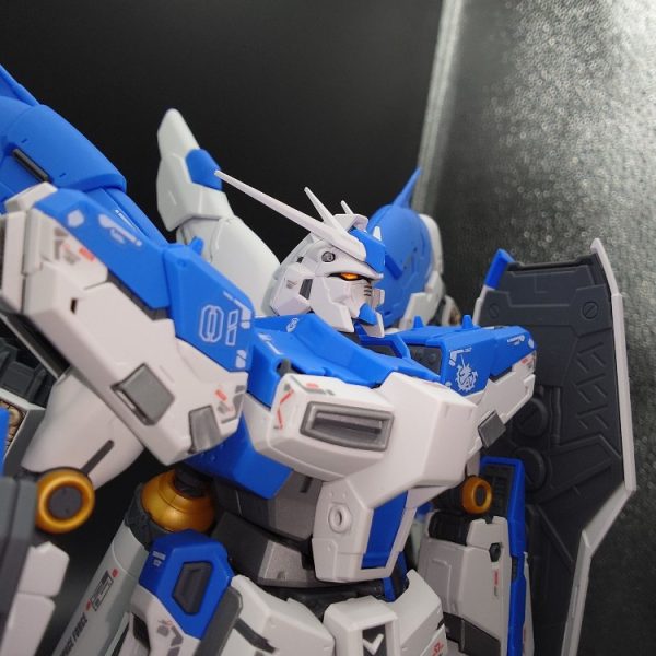 部分塗装 Hi νガンダム