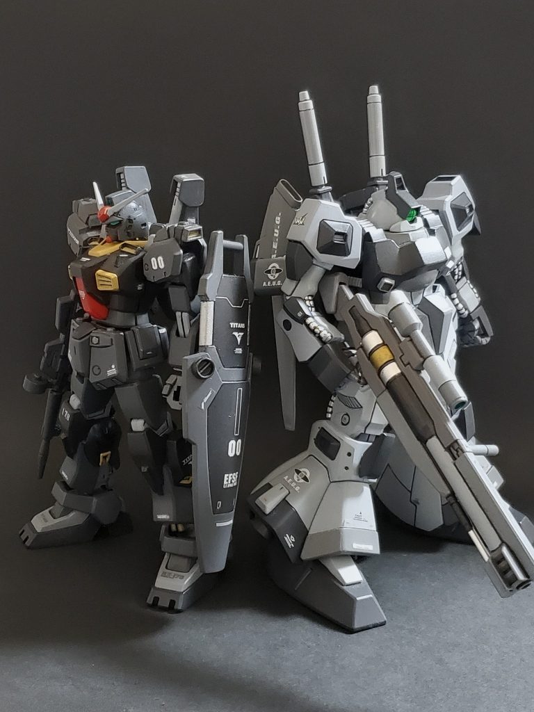 今回は最初に述べたように、新作カットを含め、再構築した『新訳完全版』として投稿させて頂きました😌🎶この妄想ストーリーは、今年４月～５月にかけて投稿しましたMSV-K氏とのコラボ企画『Zガンダム～Cxber Newtype ～』のストーリーを踏まえ、新たに構築し直したものです🤭✨ビルダーズ○ートさんへ先に投稿していたものですが、夏休み特別スペシャルとしてGUNSTAさんにも移植しました🎵