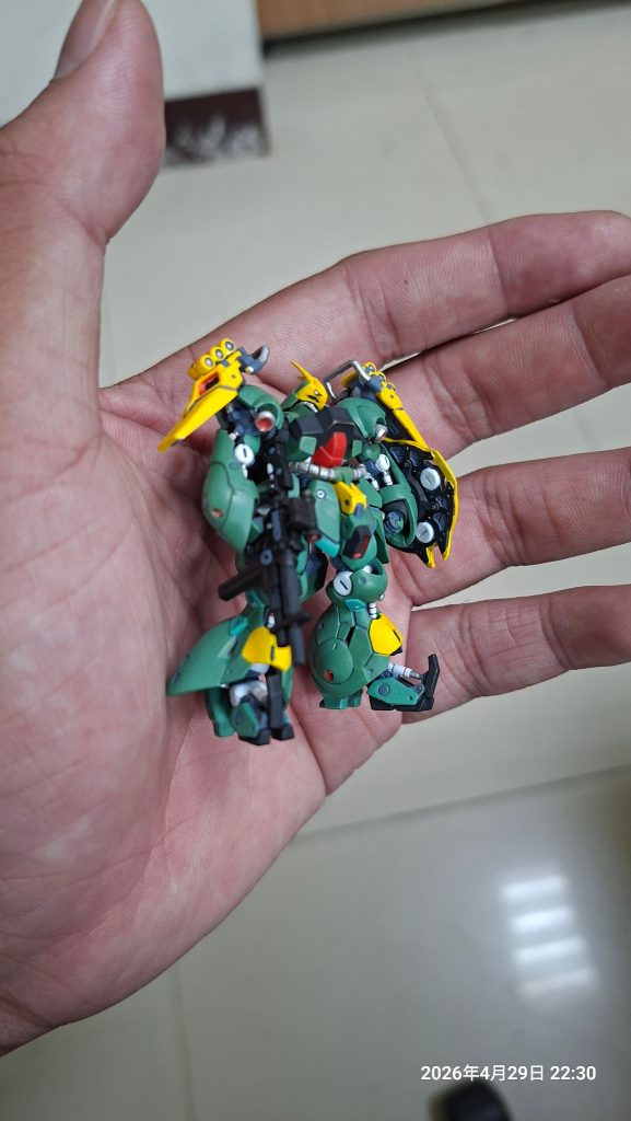 MSN-03 ヤクト·ドーガ  ギュネイ機カラ  (gundam artifact)–3枚目/制作者：Steinbockstudio