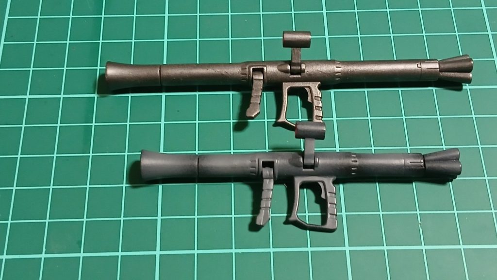 あと今回背負わせたりしたバズーカは短く切り詰めたものにしてみました。バックパックにマウントラッチつけてみたのですが、ちょっとゴツすぎたかな？サカ助はその辺のセンスが無いのが残念ですね。