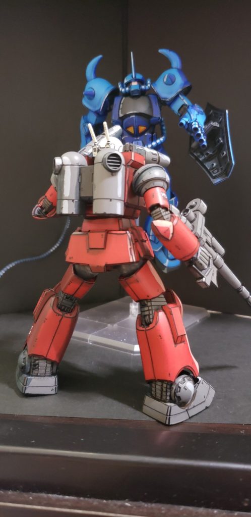 ガンキャノン戦はアムロが搭乗している場面もありましたよね。ヒートロッドを縄跳びのようにぴょんぴょんかわしてるシーンがありました。それからガンキャノンが好きになりました。
