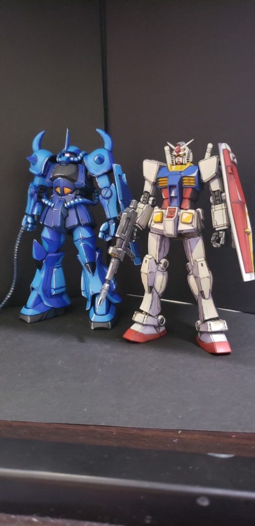 ガンダムもリバイブ版だから並べると親和性ありますね。グフでかいです。