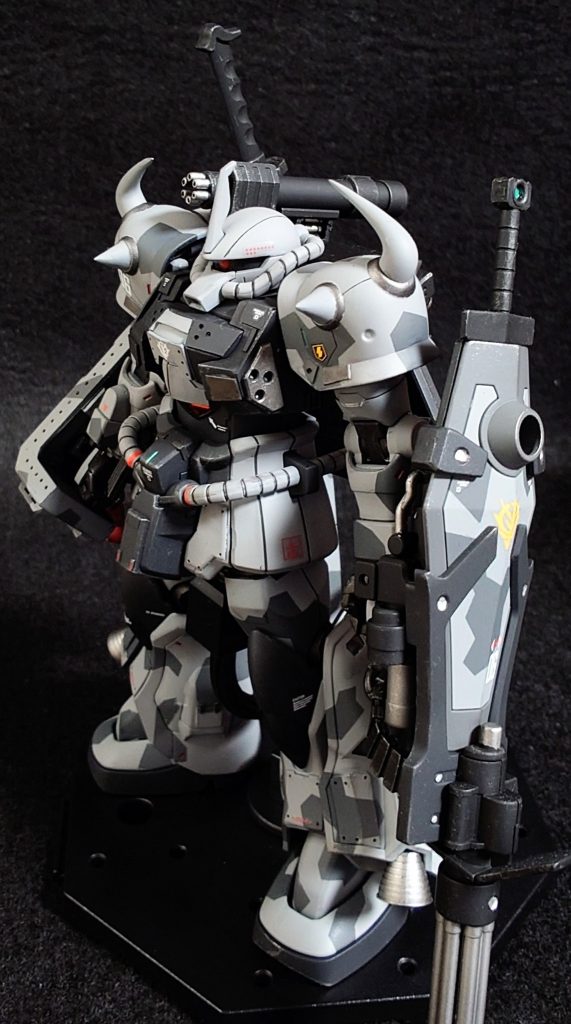 高機動型　グフカスタム　MS-07B-3 迷彩　全塗装