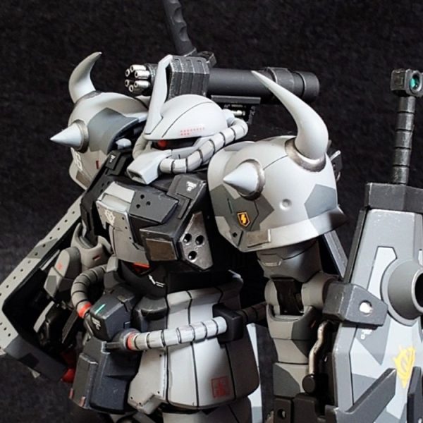 高機動型　グフカスタム　MS-07B-3 迷彩　全塗装