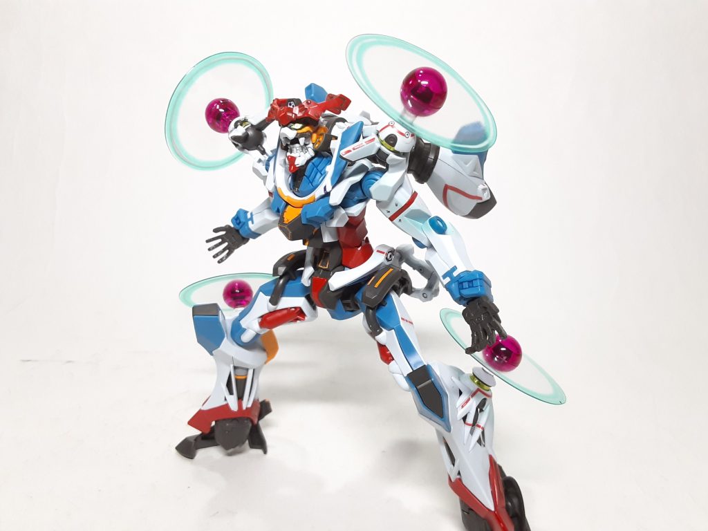 ポーズをつけて何枚か口はガバッと大きく開けるよう加工、歯を削り口を大きくみえるようしました