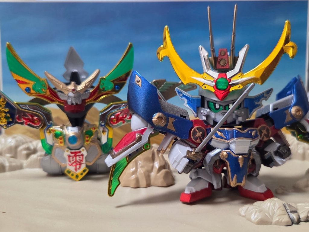 綺羅鋼の鎧と。いつか綺羅鋼編のキットを揃えて武人像を完成させたいと小学生の頃には思ってましたが達成できず。今ならいつかいけるかな？
