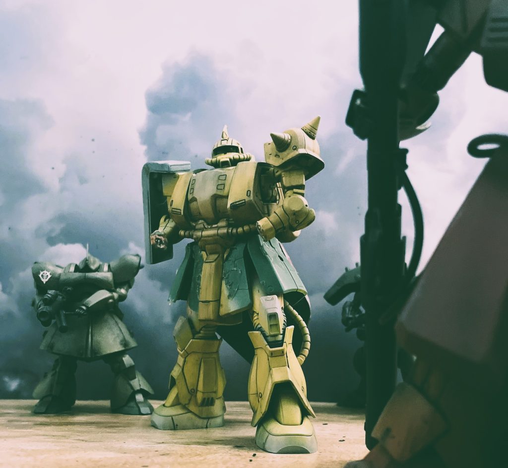次回作、連邦軍を迎え撃つジオン公国軍地上部隊のジオラマを予定しています。デザートザクを中心に据える予定です。