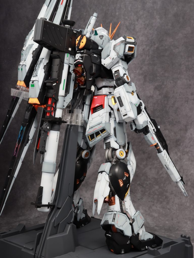 1/60 PERFECT GRADE UNLEASHED RX-93 νガンダム #3アニメカラー–5枚目/制作者：Dangomushi