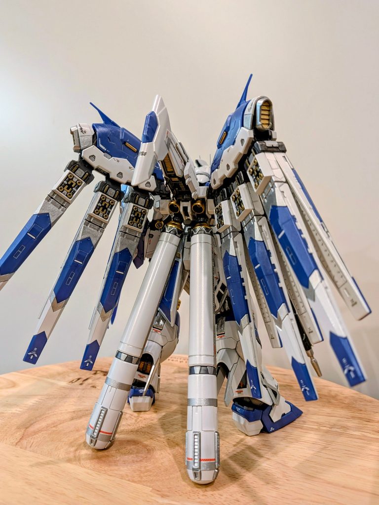 RG Hi-νガンダム–4枚目/制作者：tos
