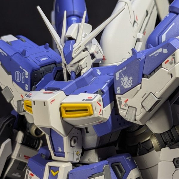 ＲＧ Hi-νガンダム